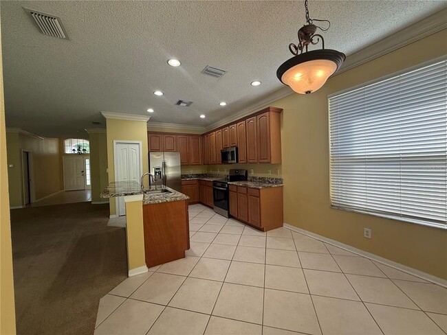 Building Photo - 19138 Meadow Pine Dr