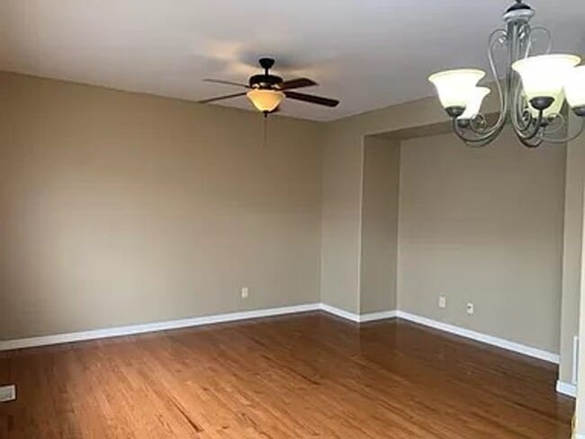 Building Photo - 2280 Pinyon Jay Dr