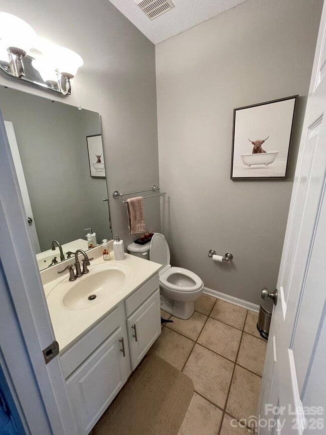 Building Photo - 8049 Stoneham Ct