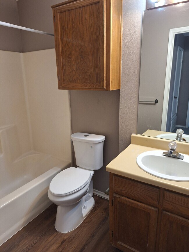 Building Photo - 4525 Compass Ct