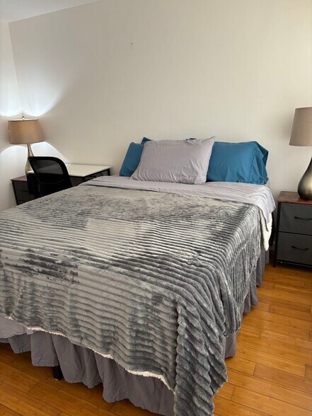 Building Photo - 1778 Ala Moana Blvd