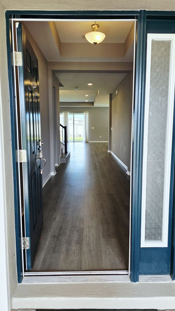 Building Photo - Executive 4BR / 3.5BA Home | Loft • Office...
