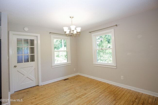 Building Photo - 970 Thrush Dr