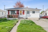 Building Photo - North Spokane Gem