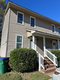 Building Photo - Pre Lease This Townhome Today!!!