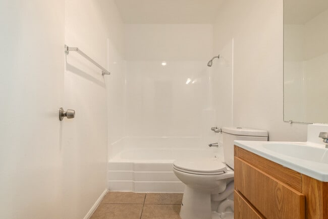 Building Photo - Stadio 3bedroom 2 bathroom