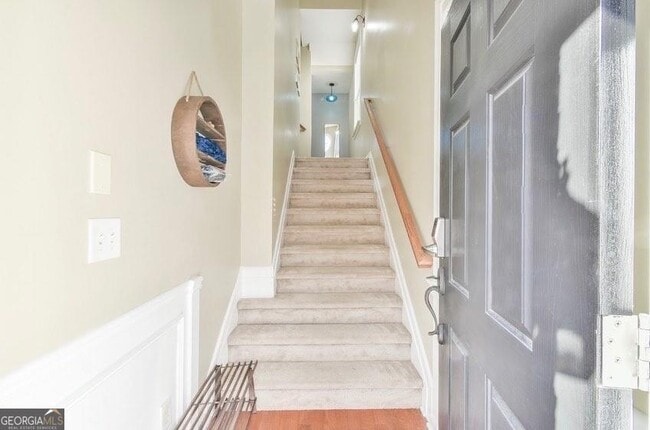 Building Photo - 6174 Indian Wood Cir