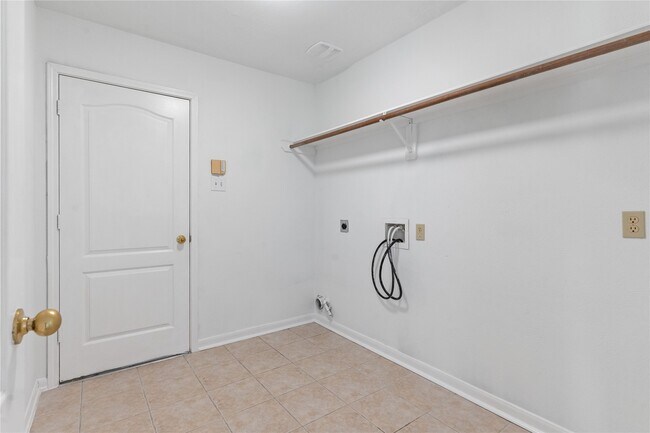 Building Photo - 17606 Forest Haven Trail