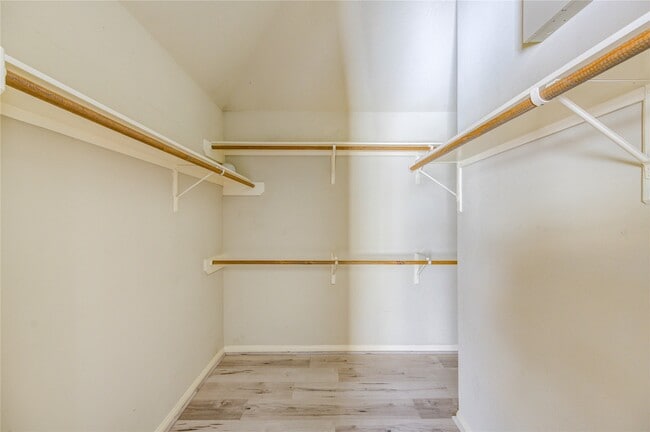 Building Photo - 44 Atascadero Dr