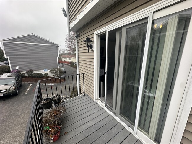 Building Photo - 1225 Pawtucket Blvd