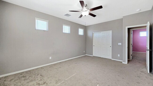 Building Photo - 17156 W Lincoln St