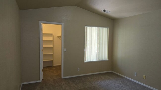 Building Photo - 3835 Strawberry Field Grove