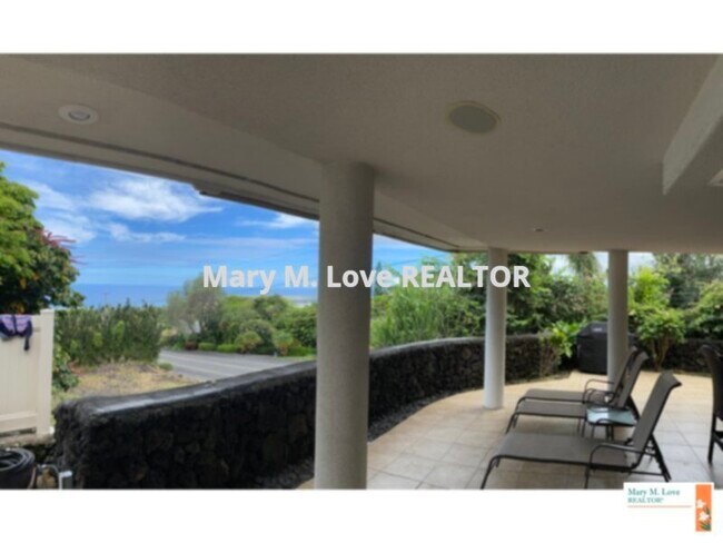 Building Photo - GORGEOUS 2 BED/2BATH HOME WITH POOL