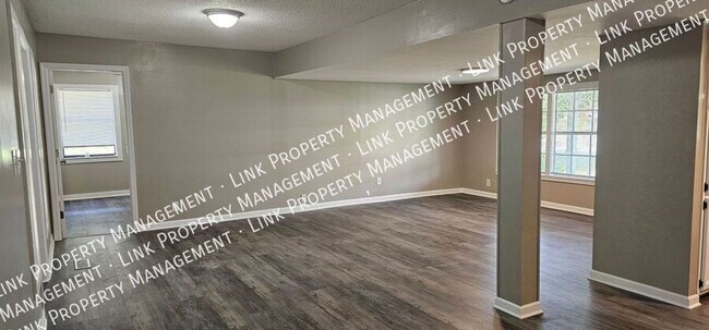 Building Photo - COMING SOON!  RENT TO OWN!  Renovated 3 Be...