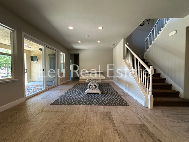 Building Photo - 5256 Florentino Lp