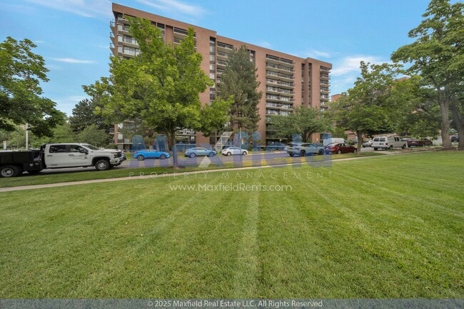 Building Photo - Salt Lake City - Near Downtown - 2BD - 2BT...