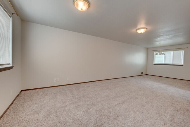 Building Photo - 1445 NW Elwha St