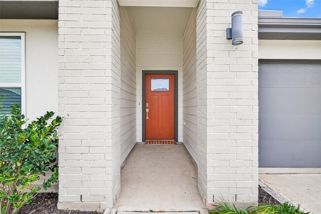 Building Photo - 3919 Sparkman Ln