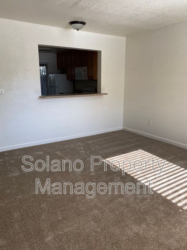 Building Photo - 516 Pacific Ave