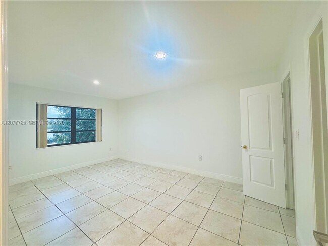 Building Photo - 7901 SW 104th St