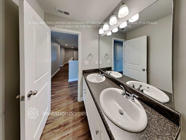 Building Photo - 417 Wood Point Way