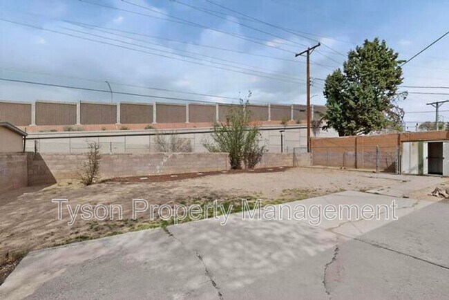 Building Photo - 6701 Zimmerman Ave NE