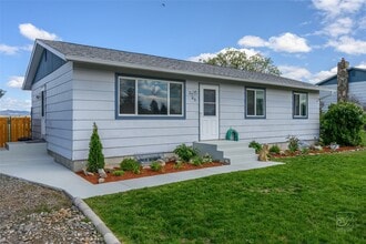 Building Photo - 2765 Bandera Dr