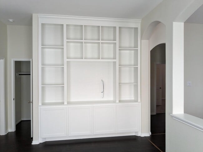 Building Photo - 18507 Magnolia Dell Dr