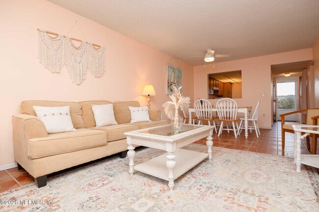 Building Photo - 4 Ocean Trace Rd