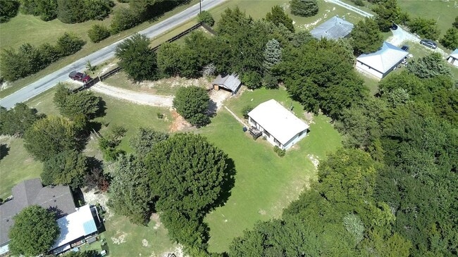 Building Photo - 152 Pennell Rd