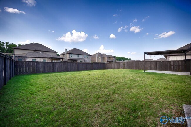 Building Photo - 171 Kingswood Dr