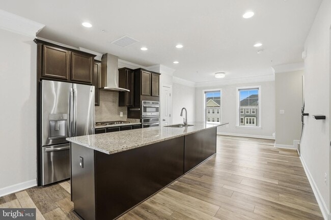 Building Photo - 14325 Potomac Heights Ln