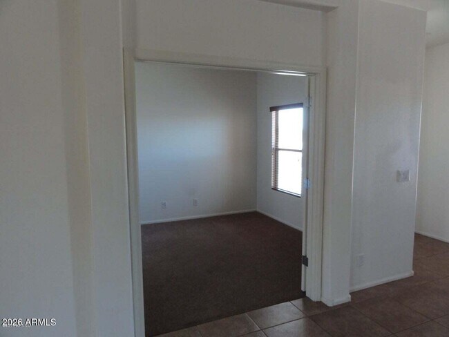 Building Photo - 44215 Caven Dr