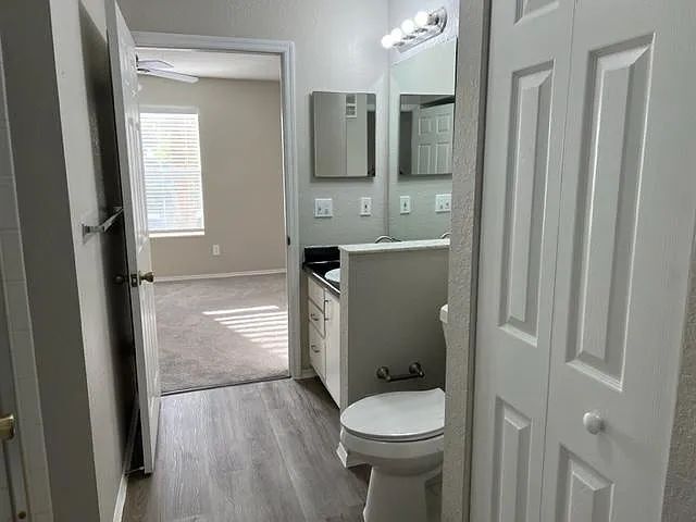 Building Photo - 831 Camargo Way