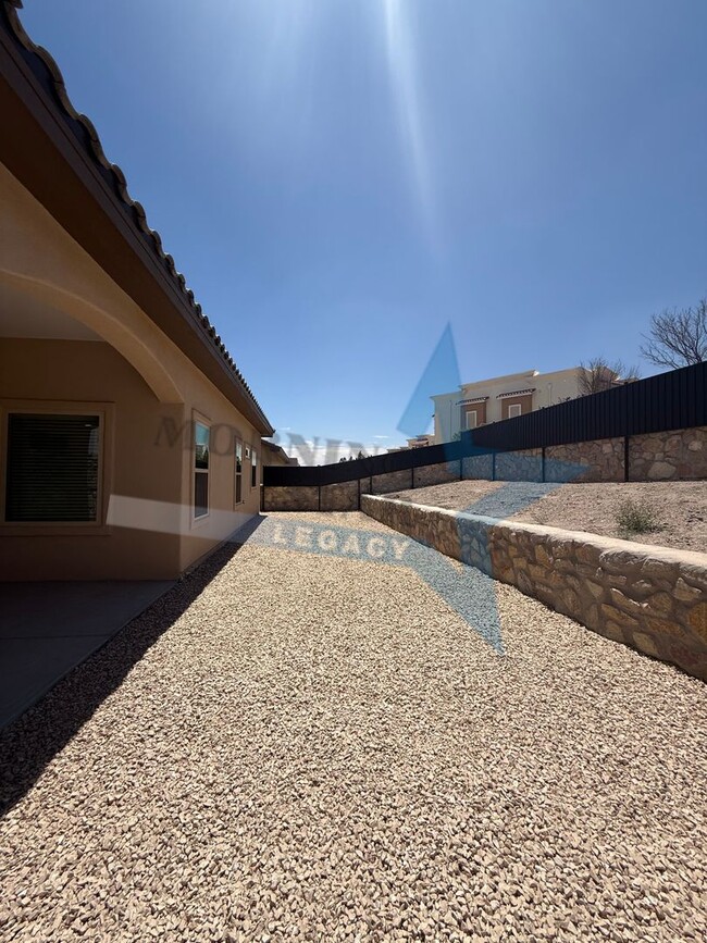 Building Photo - New construction in Sonoma Ranch! 4 bedrooms