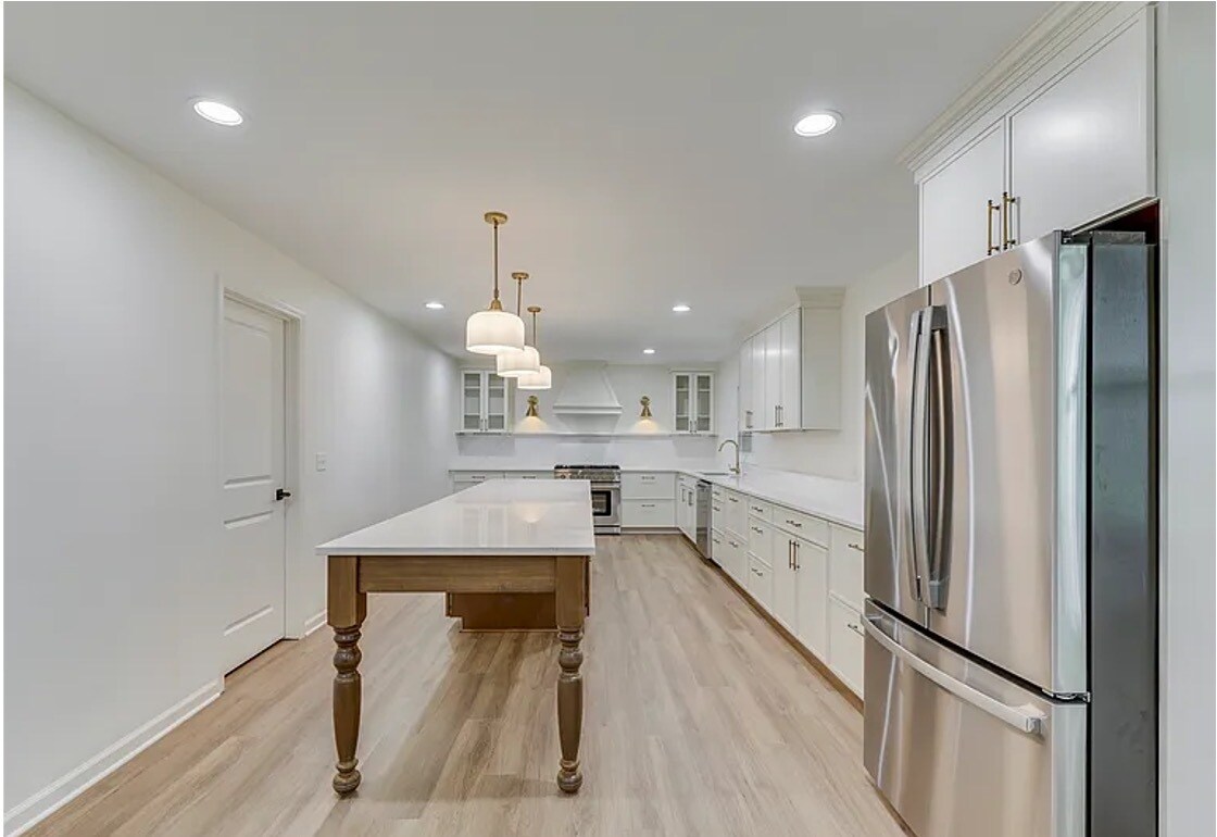 Kitchen - 11506 Rolling Springs Dr
