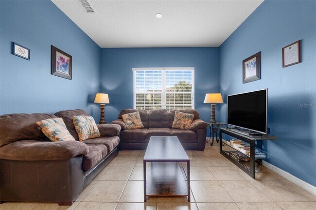 Building Photo - 2835 Oakwater Dr