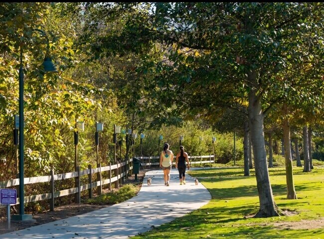 Walking trails - 13075 Pacific Promenade
