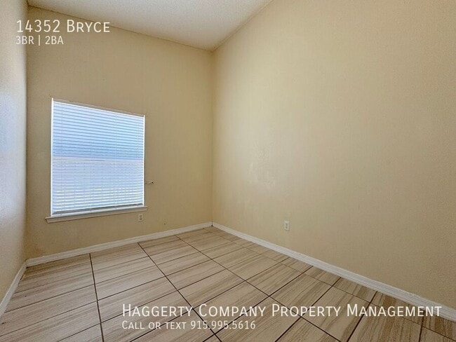 Building Photo - 14352 Bryce-