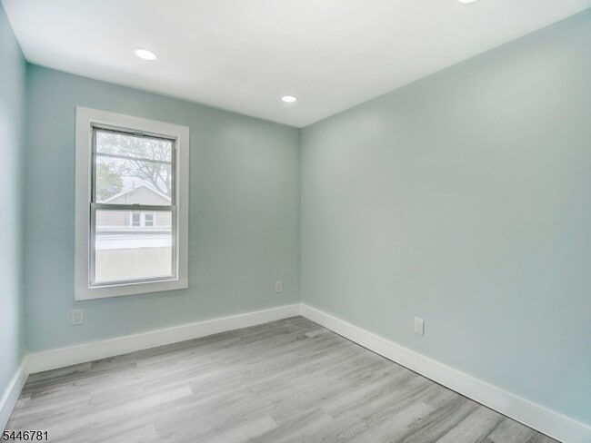 Building Photo - 351 Railroad Ave