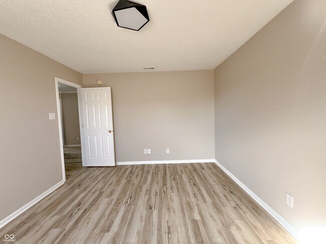 Building Photo - 14243 Holly Berry Cir