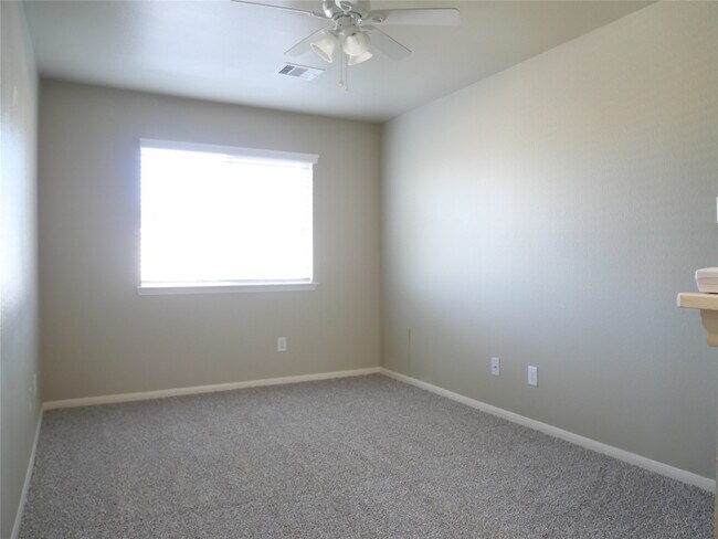 Building Photo - 1739 Nichole Woods Dr