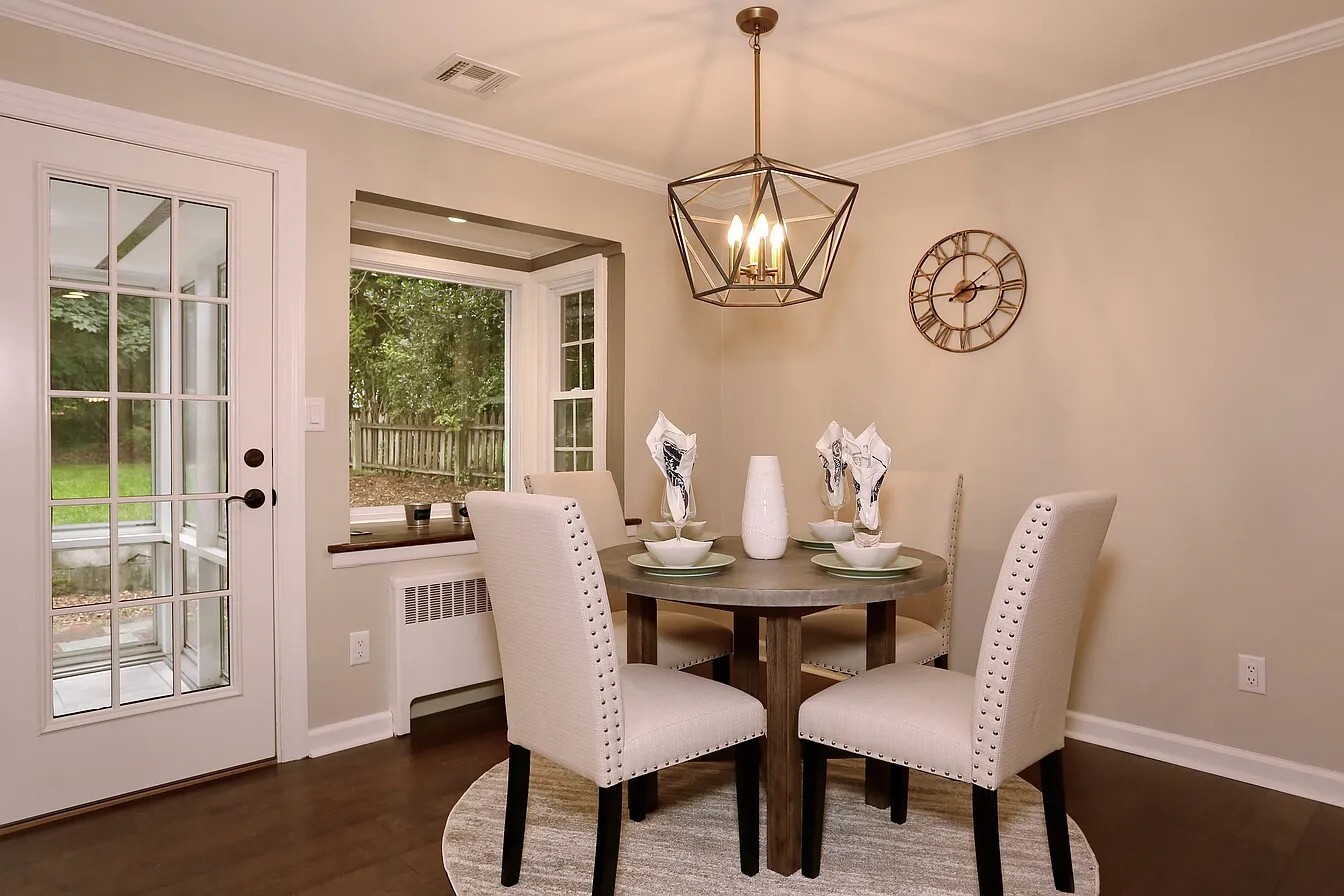 Building Photo - 28 Princeton Pl