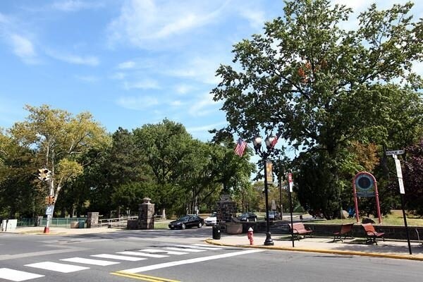 Building Photo - 6509 Liberty Ave