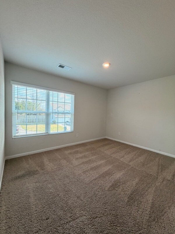 Building Photo - 925 Turkey Berry Ln