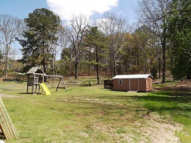 Building Photo - Dorsett6863