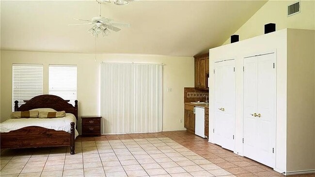 Building Photo - 3103 Mistywood Cir