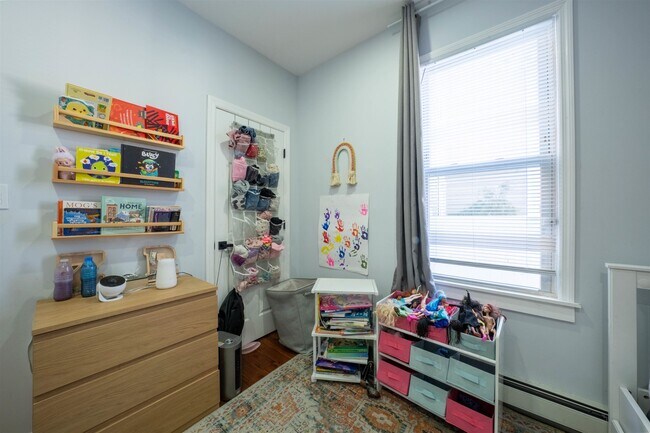 Building Photo - 40 Condict St