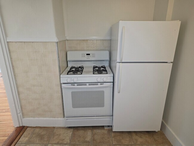 Building Photo - 68 Nahant Ave