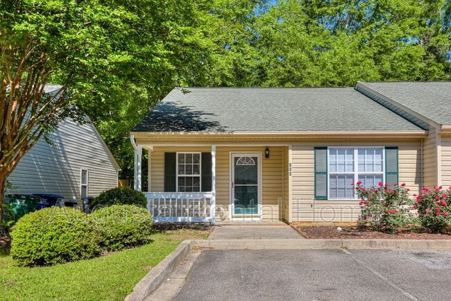 Building Photo - 102 Kelly Dr